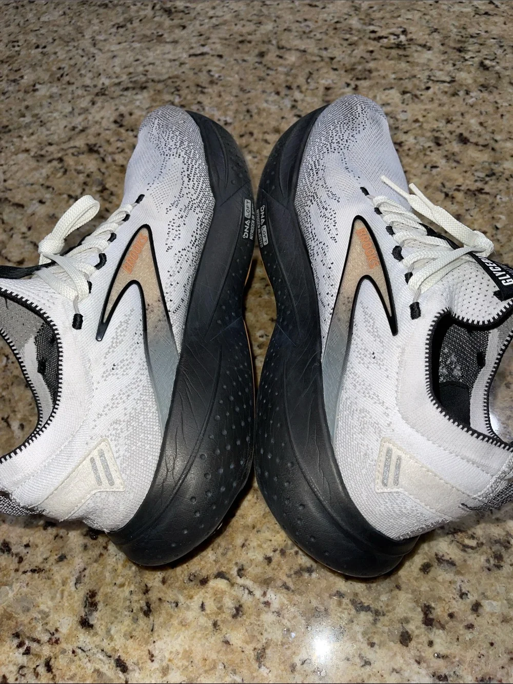 Brooks Glycerin 21 Running Sneakers with Tan Accents